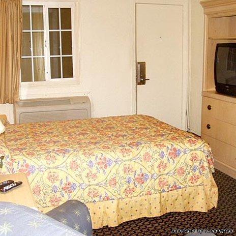 Stockton Travelers Motel Pokoj fotografie